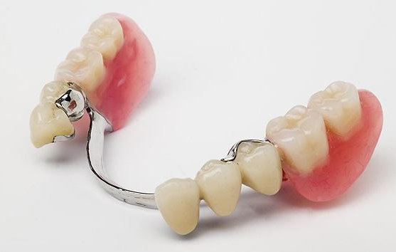 цены на лечение и протезирование зубов